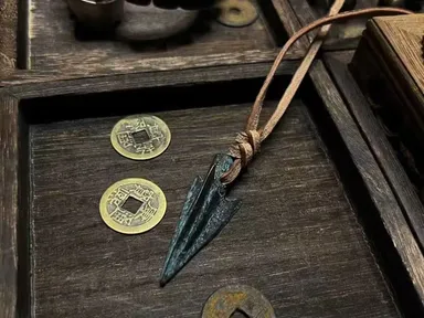箭簇項鍊手工作品